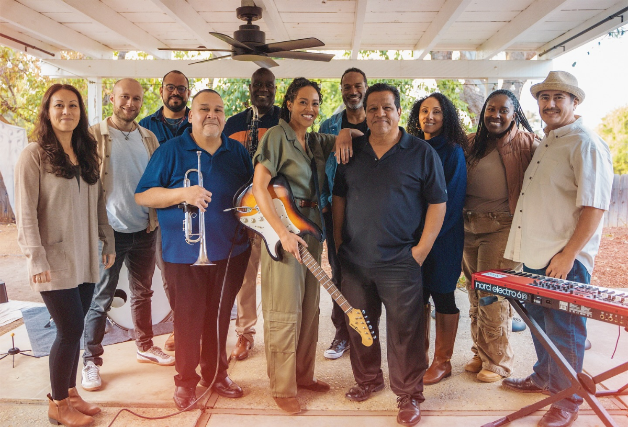 FREE SHOW - SUNY UPSTATE WEEKS OF WELCOME FEATURING: LAKIN