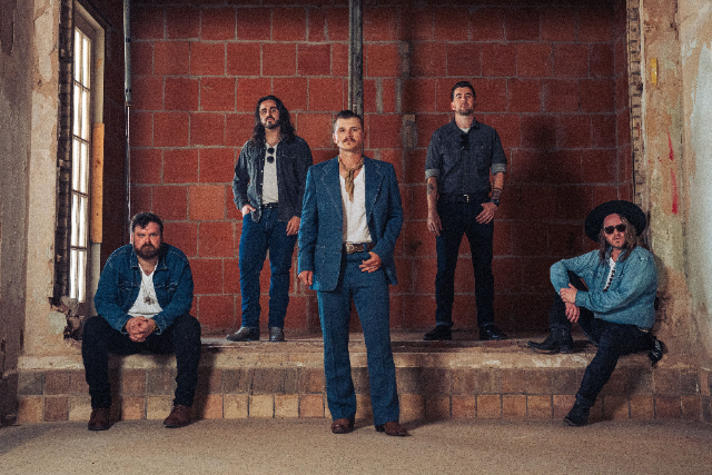 Kolton Moore & the Clever Few – The Place That I Call Home Tour at Carol’s Pub – Chicago, IL
