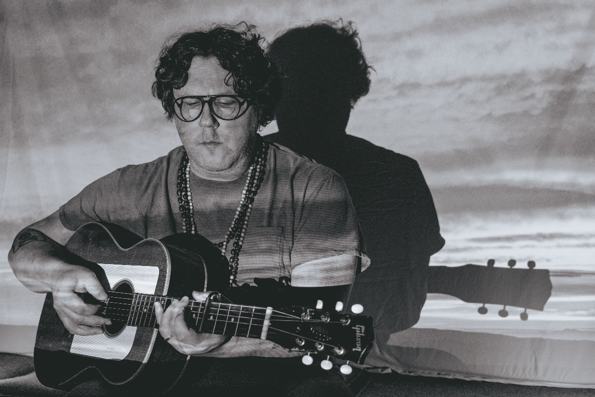 Damien Jurado's December Residency at The Tractor