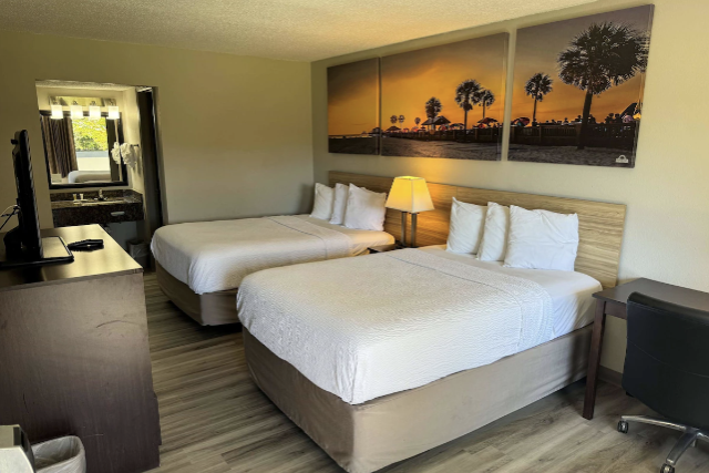 SUNSHINE GET DOWN All Inclusive Hotel, Music Pass, Shuttle, Seating, Merch Package
