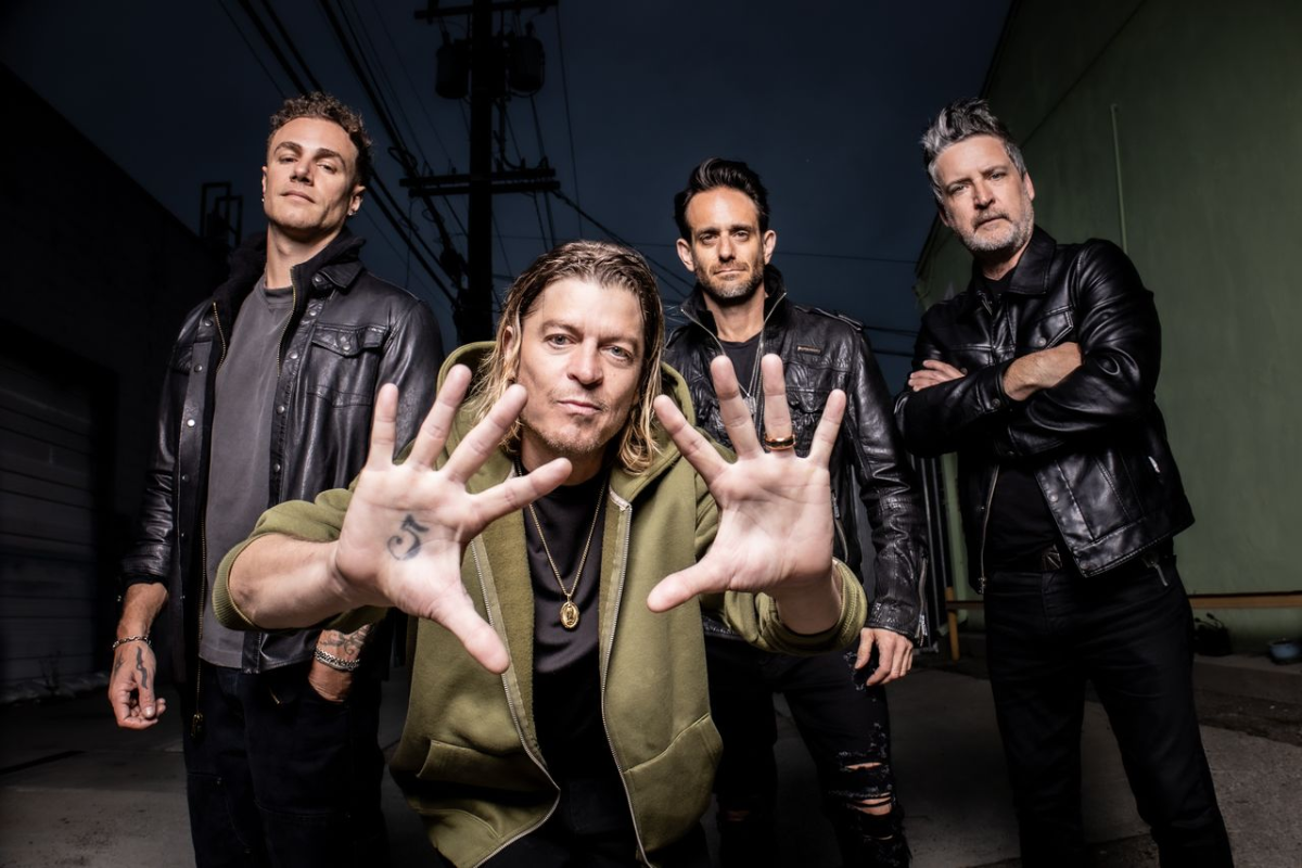PUDDLE OF MUDD and KAMENAR