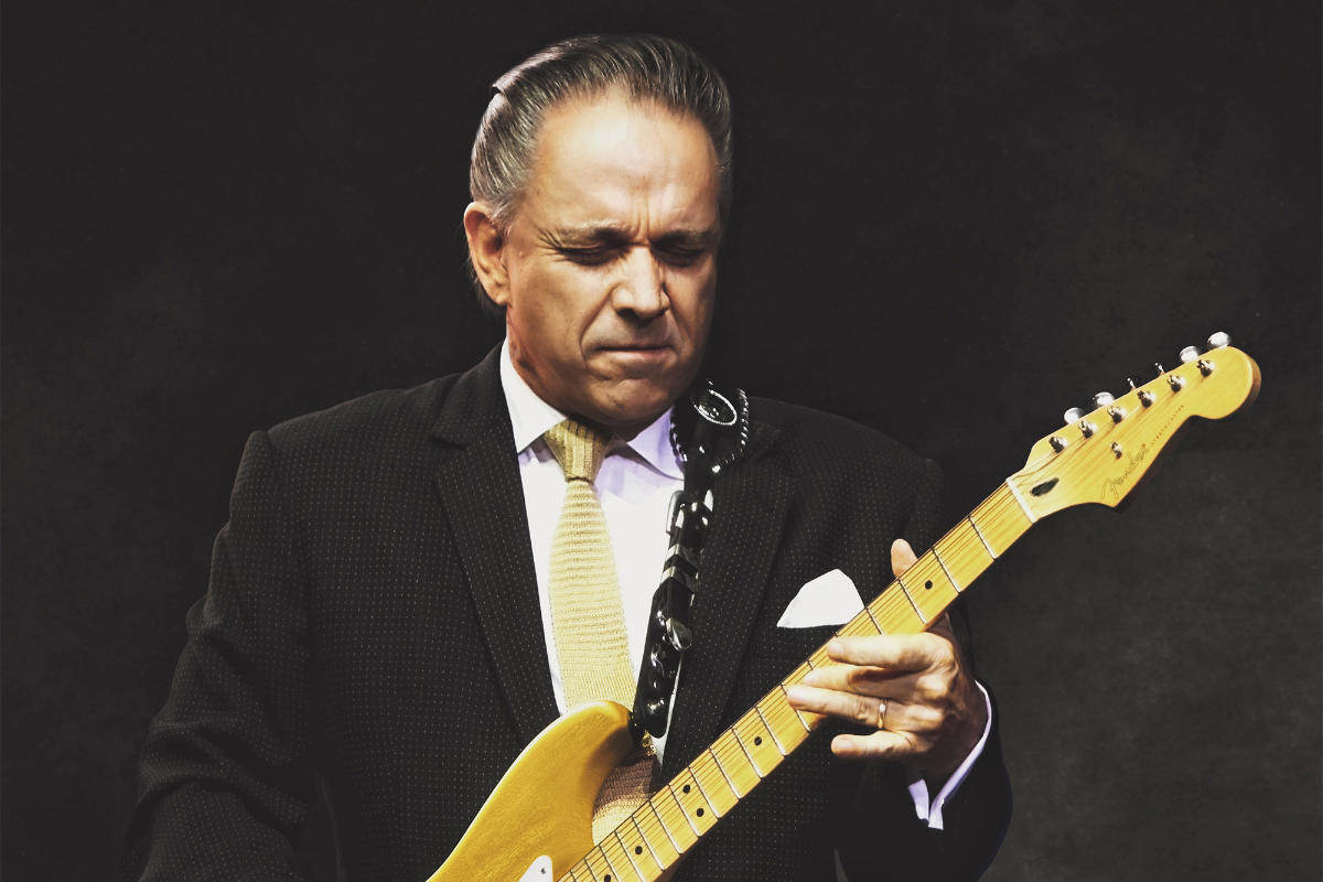 Jimmie Vaughan & The Tilt-A-Whirl Band