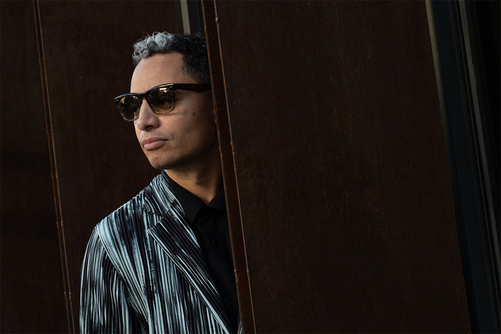 José James Presents Facing East: The Music of John Coltrane with Special Guest Ron Blake