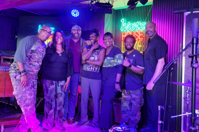 Brunch: Trust 1 and the Sunday Gospel Band – FREE SHOW at Ivan’z House at Mozambique – Laguna Beach, CA