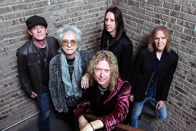 Close Enemies Featuring Tom Hamilton Of Aerosmith