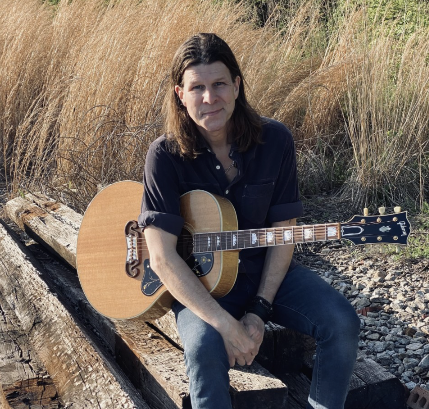 In The Round with Zac Maloy & friends