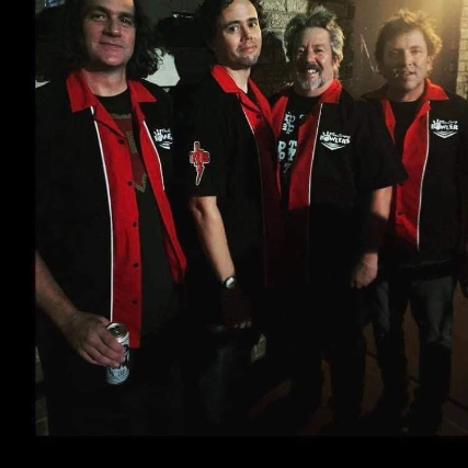 Colin and The Bowlers annual XMAS eve eve show Live at Woodlands Tavern