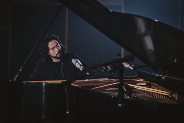 Oscar Rossignoli with Lex Warshawsky & Peter Varnado at Snug Harbor Jazz Bistro – New Orleans, LA