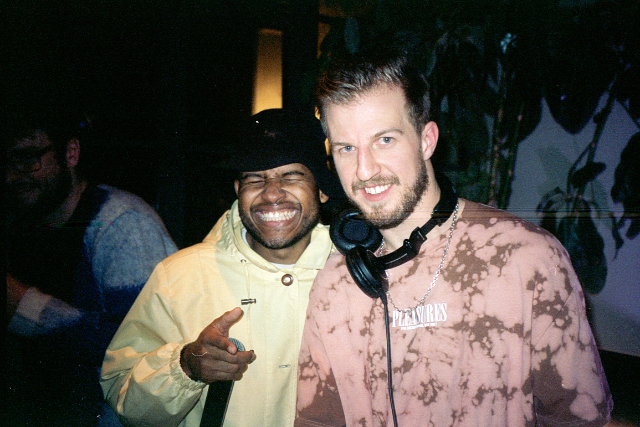 No Stress at Three Top Lounge – Chicago, IL