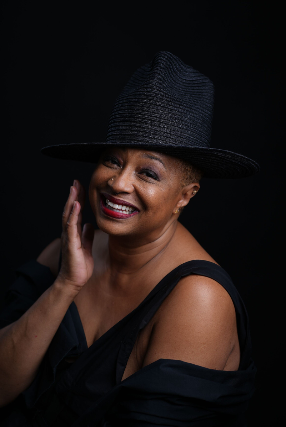 Ms. Lisa Fischer and Grand Baton (Early) at SPACE – Evanston, IL