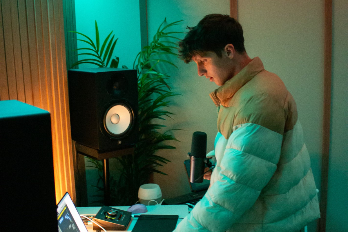 Powfu Presents: The Lofi Library Tour w/ Jomie