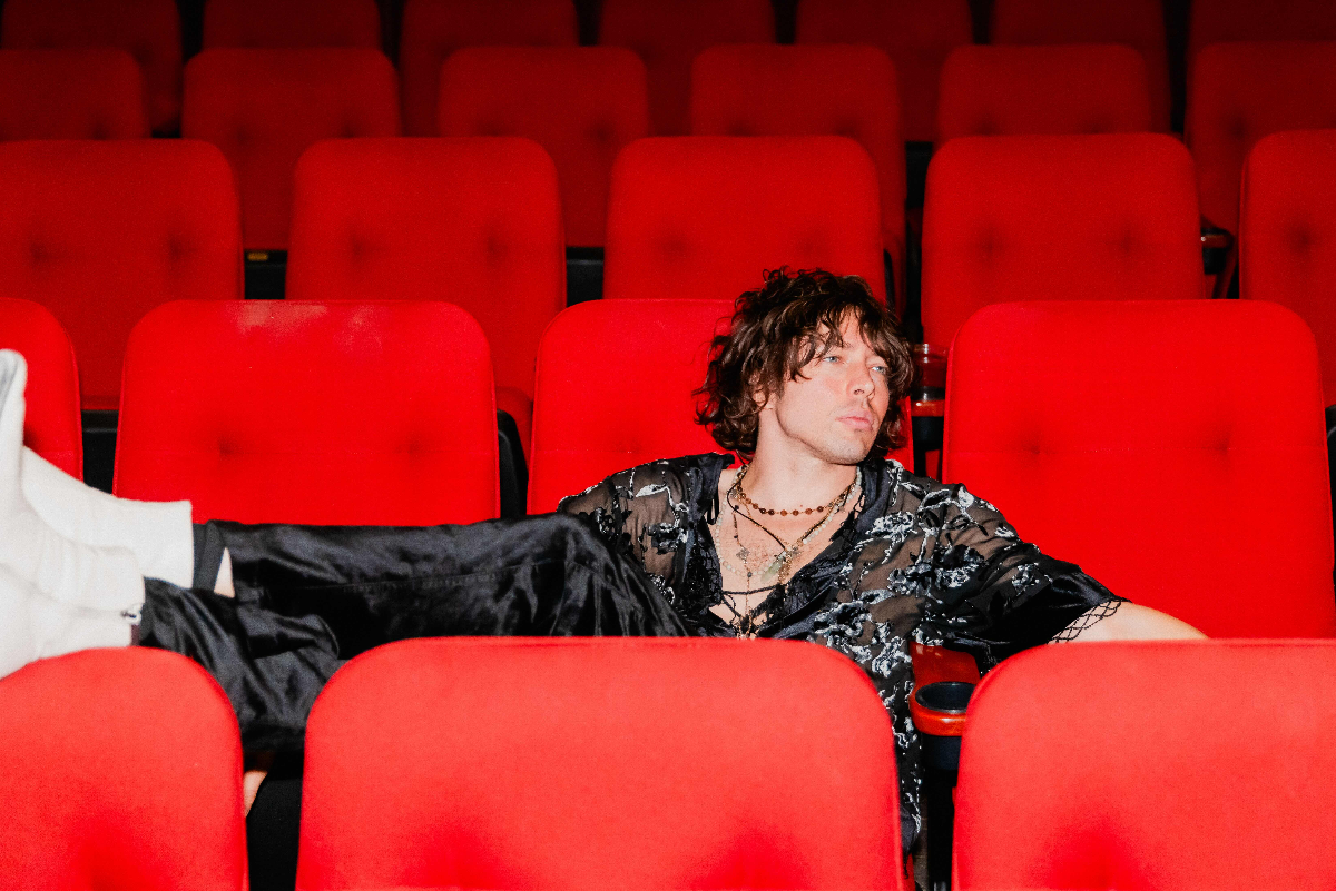 Barns Courtney, Belle and Chain