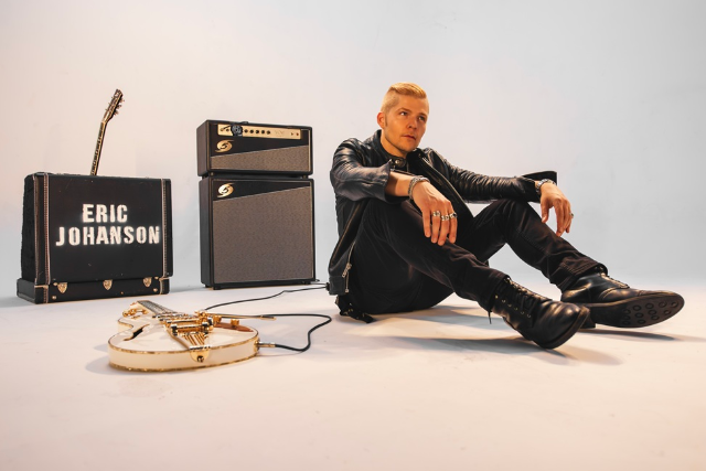 Eric Johanson at Tip Top Deluxe Bar & Grill – Grand Rapids, MI