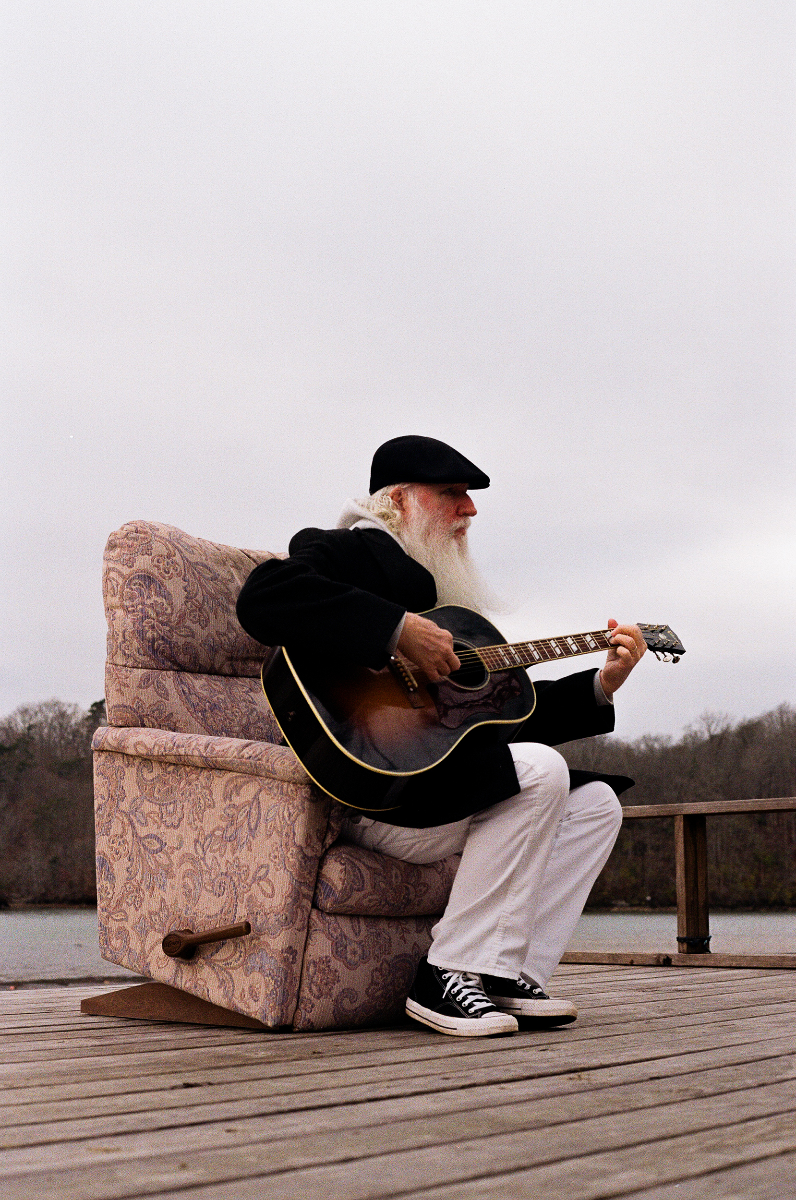 Robert Lester Folsom with special guest Kassi Valazza