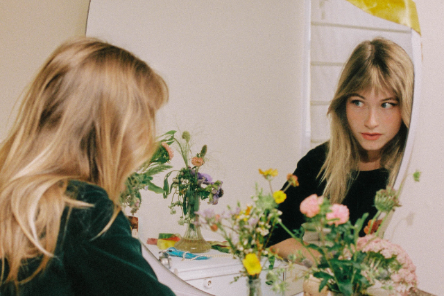 Kate Bollinger With Opening Set By Ragamuffs