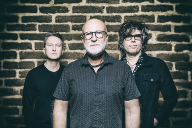 Bob Mould Band: Here We Go Crazy