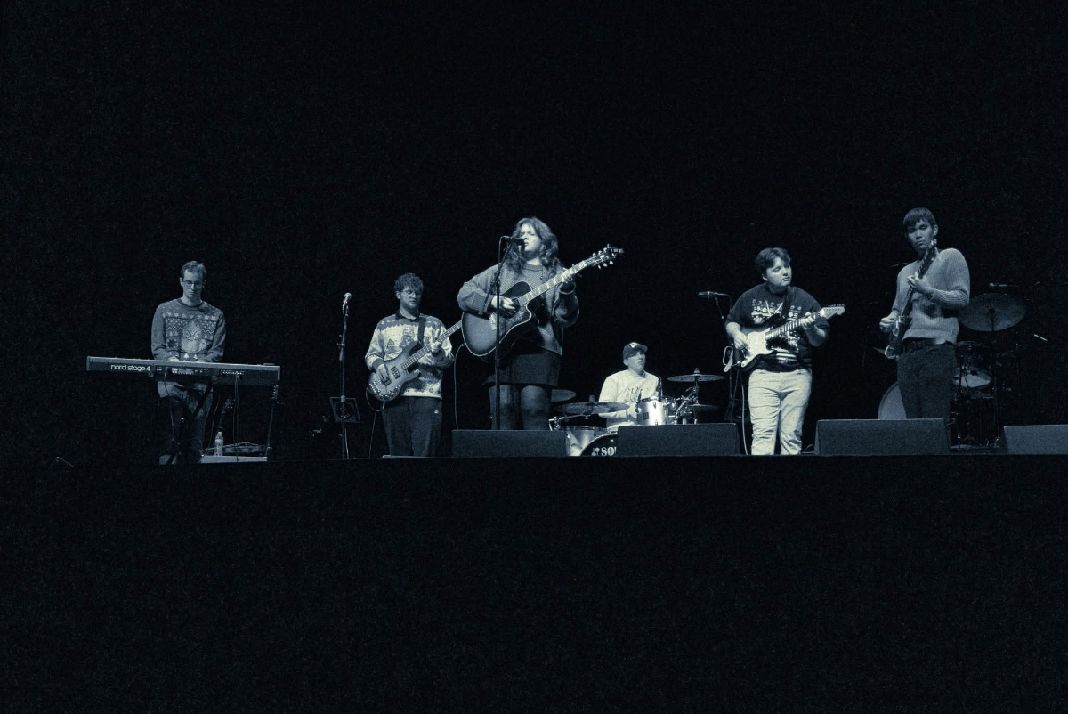 Out of Focus , Hannah Boike & Co. , Tell Me When