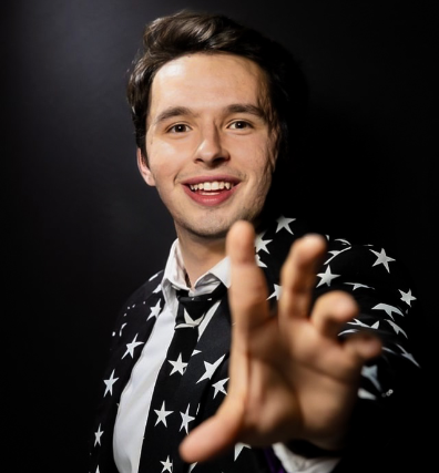 Eric Eaton: Comedy Magic For Adults at Crescent Theater – Mobile, AL