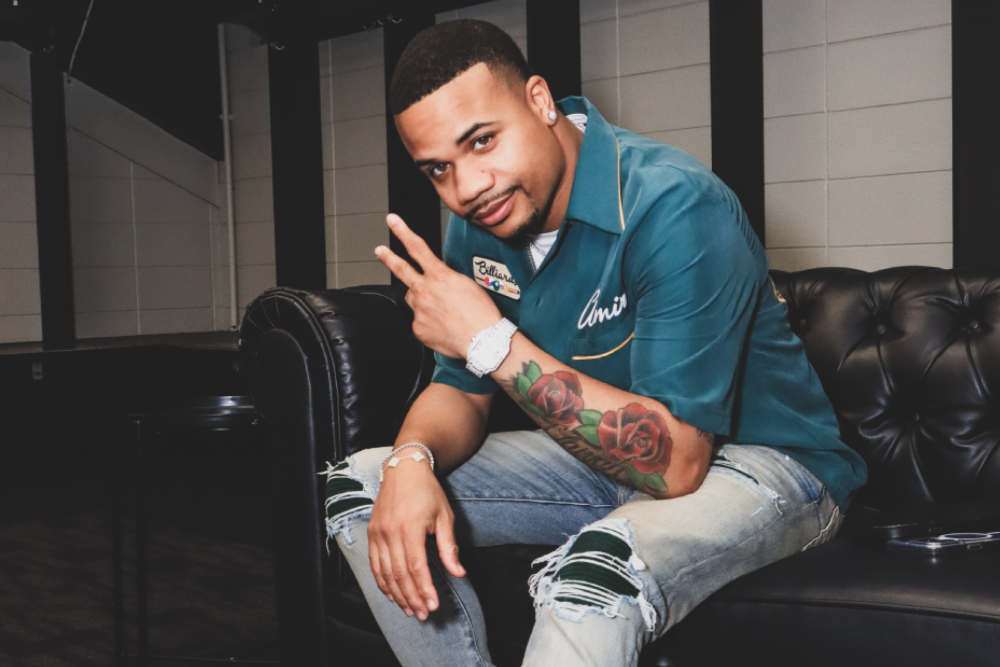 Mojo Brooks
                        Tickets