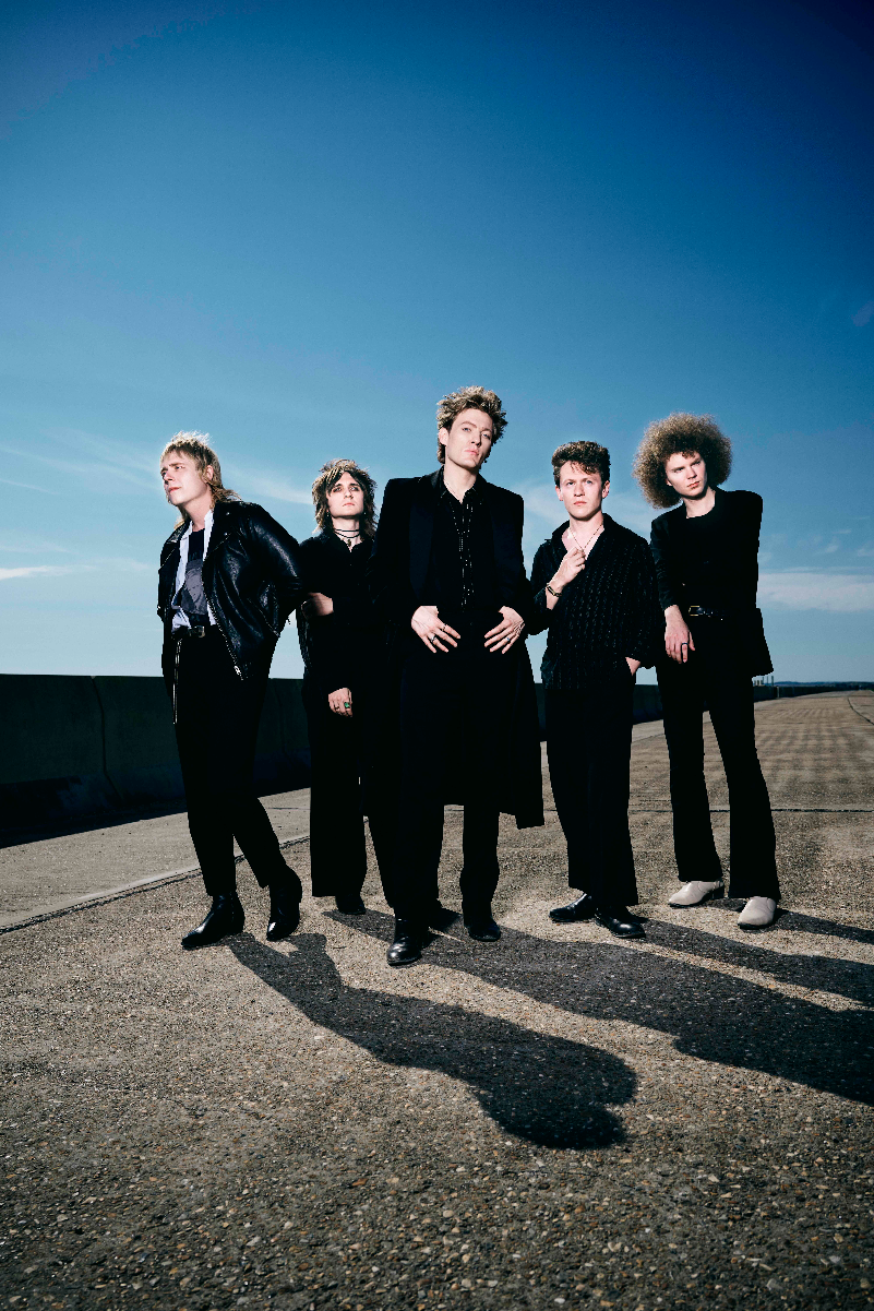 Brigitte Calls Me Baby – Irreversible Tour