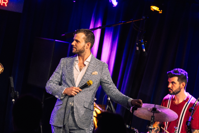 Christian Wiggs: 'Oscar Meets Tony: Songs from Broadway and Cinema'