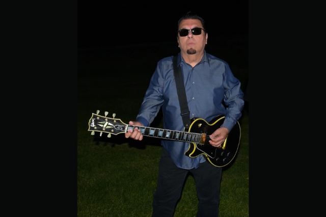 CESAR ROSAS & The Chi-Town Playboys