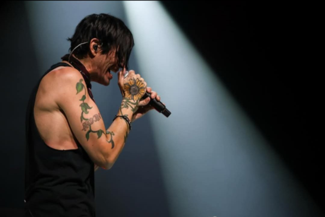 AUSTIN JOHN WINKLER former singer of HINDER