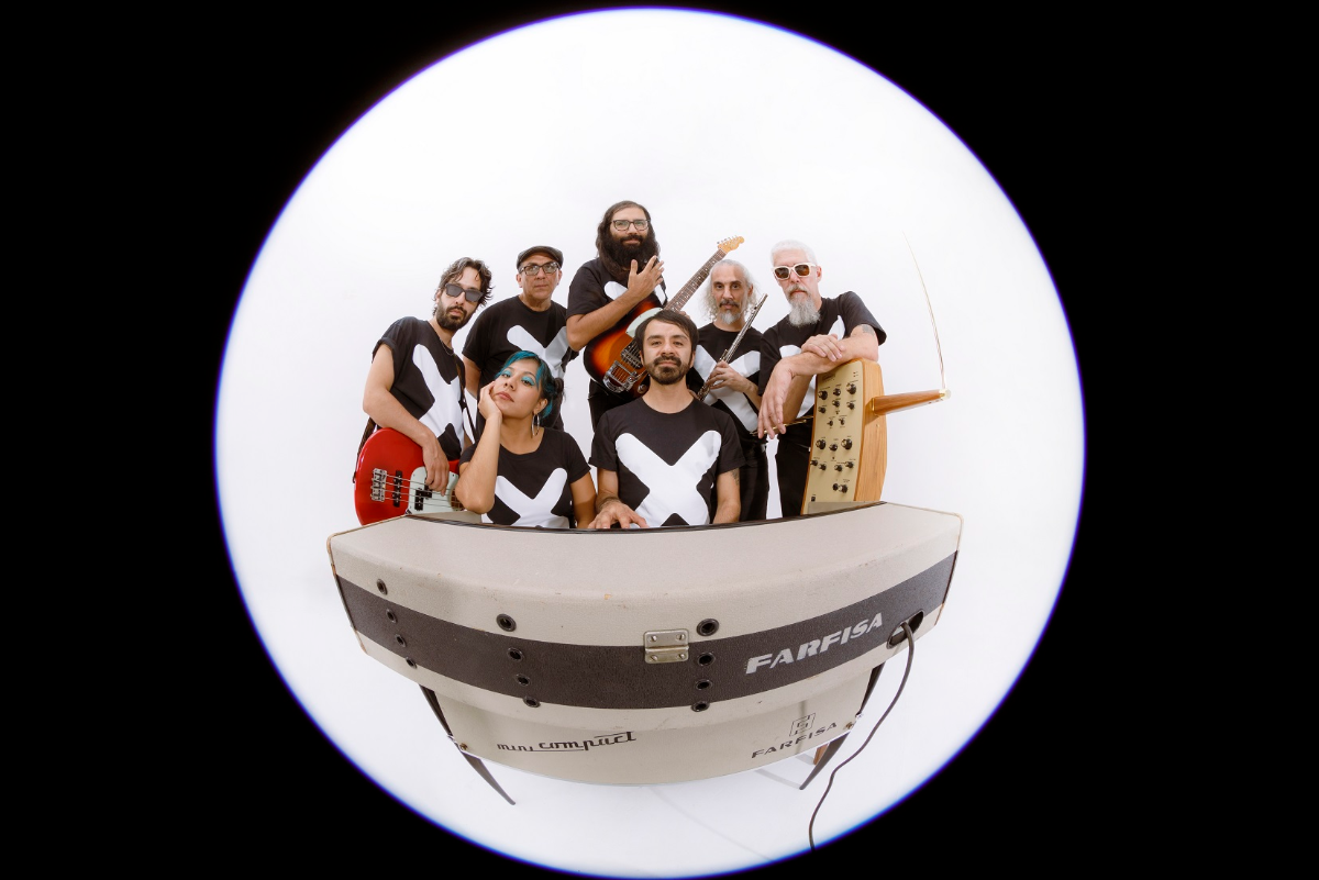 Sonido Gallo Negro, Hello!3D