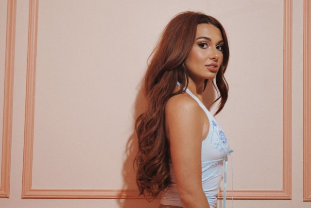 Kaylee Rose with  Jami Belushi at Carol's Pub