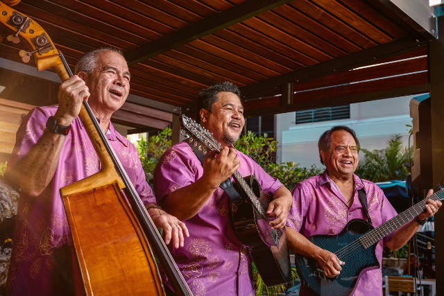 Ho’okena for the Holidays