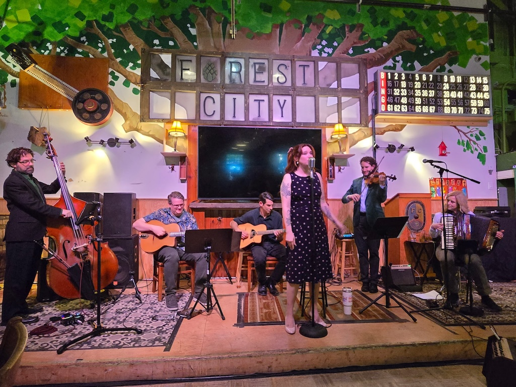 Forest City Django Club ft Kara Scott at the Cleveland Swing Thing