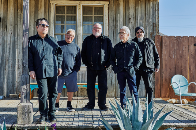 Los Lobos
