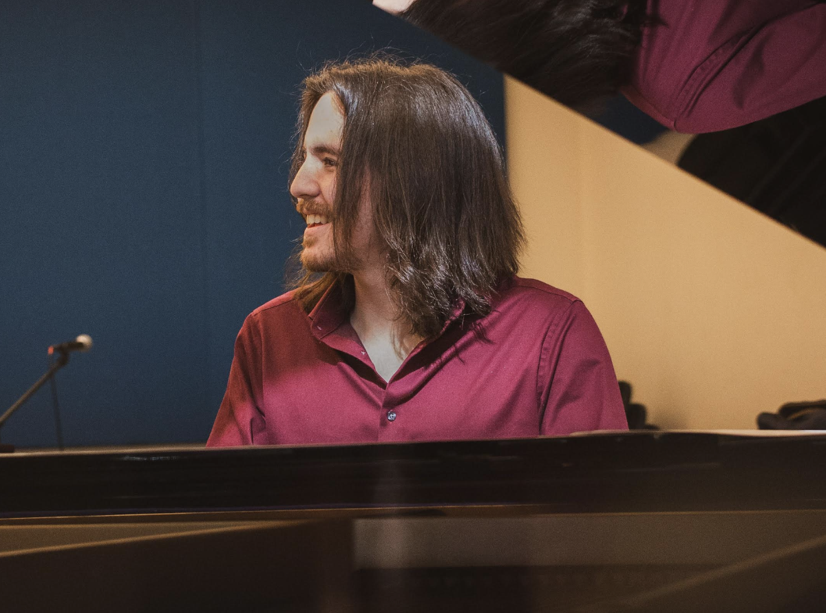 Jazz in the Sidebar w/ Aval Stanley Zaucha Organ Trio!