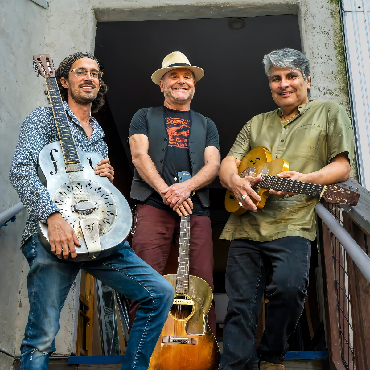 THE GUITARSONISTS