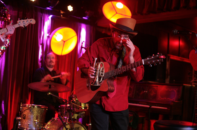 THE MIDNIGHT SHOW with Ringer and the Bells
