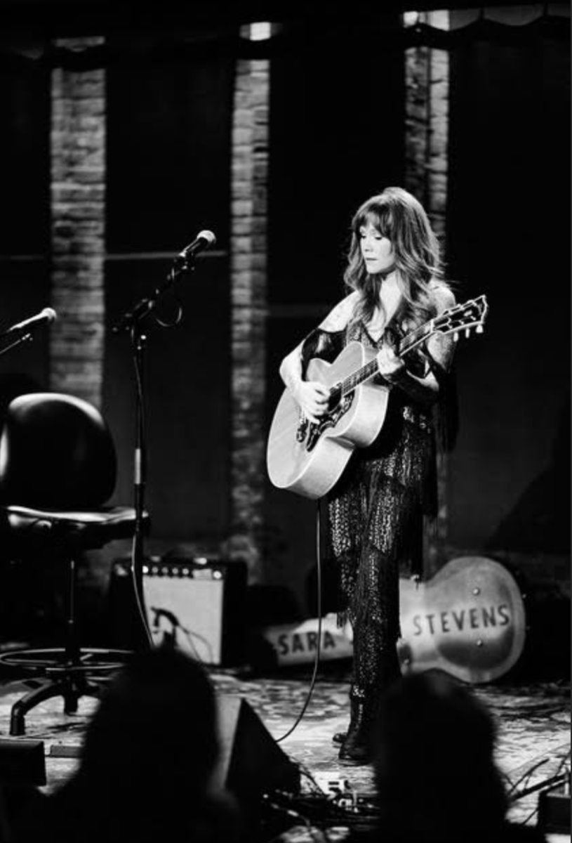 Friday night in the SIDEBAR w/ SARA JEAN STEVENS & Taylor Hollingsworth at FitzGerald's in Chicago, IL