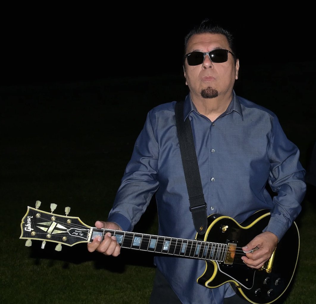 Cesar Rosas & The Chi-Town Playboys