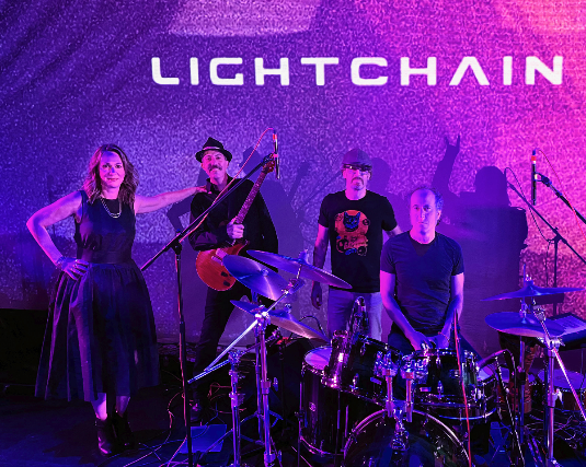 Light Chain, Radio Incognito, Doralice