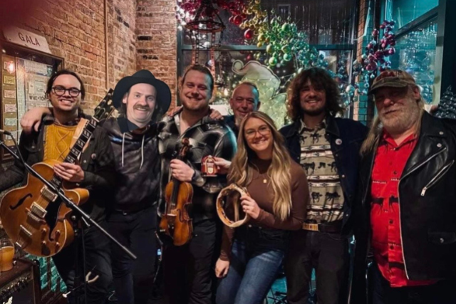 Sunday Sunset Show w/ The ILLEGAL SMILES: Celebrating the Music of John Prine