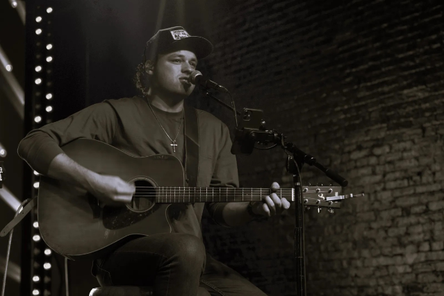 Happy Hour w/ Chace Saunders at Woodlands Tavern