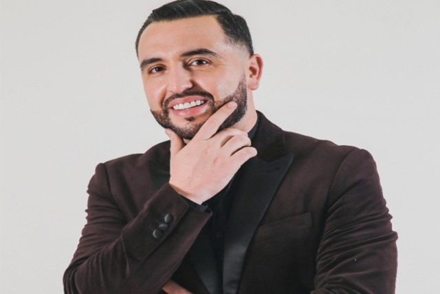 Mike Salazar (en Español)