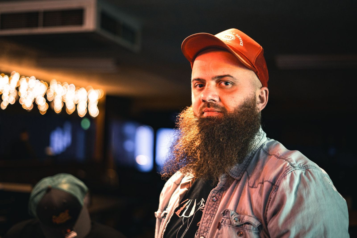 Sunday Spotlight with Justin Clyde Williams; Presented by Southbound Tequila