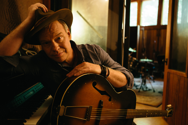 Shawn Mullins at Manship Theatre – Baton Rouge, LA