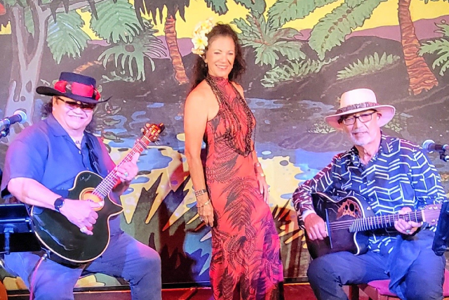 Led Kaapana & Mike Kaawa