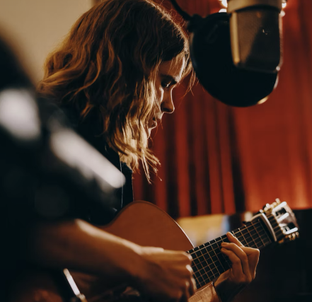 (PRE-SALE): An Evening with Jenny Owen Youngs