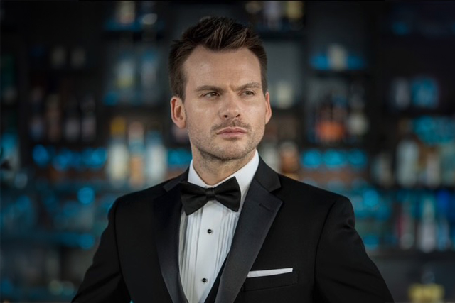 The Extraordinary Card Magic of Jason Ladanye at Brea Improv – Brea, CA