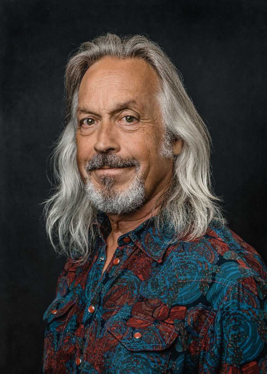 Matinee Show: Jim Lauderdale w/ guests (partially seated)
