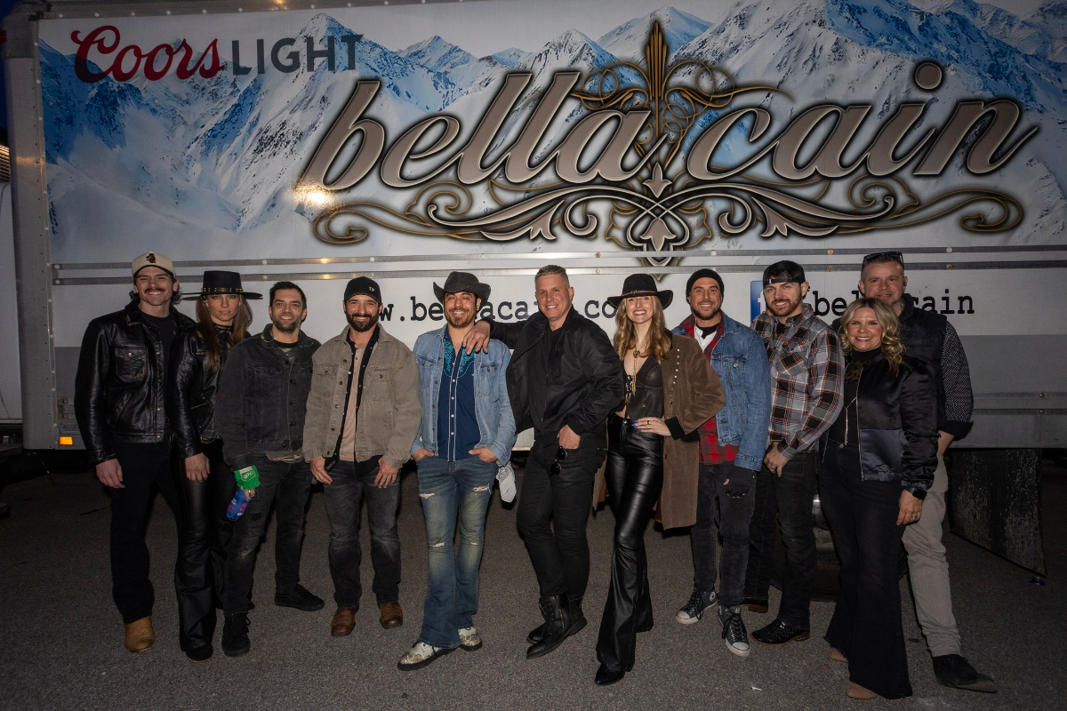 Bella Cain at Durty Nellie's