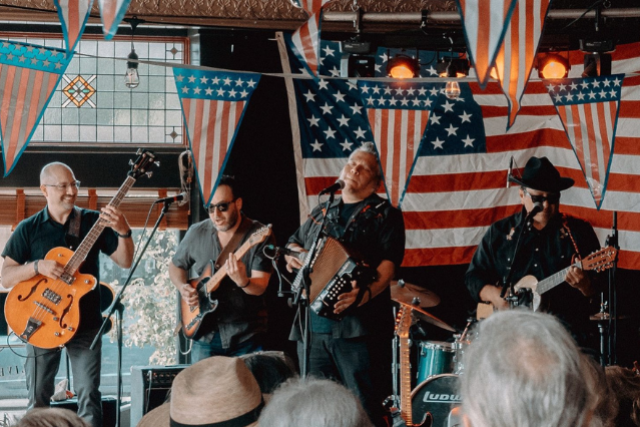 LOS GALLOS on The PATIO STAGE!