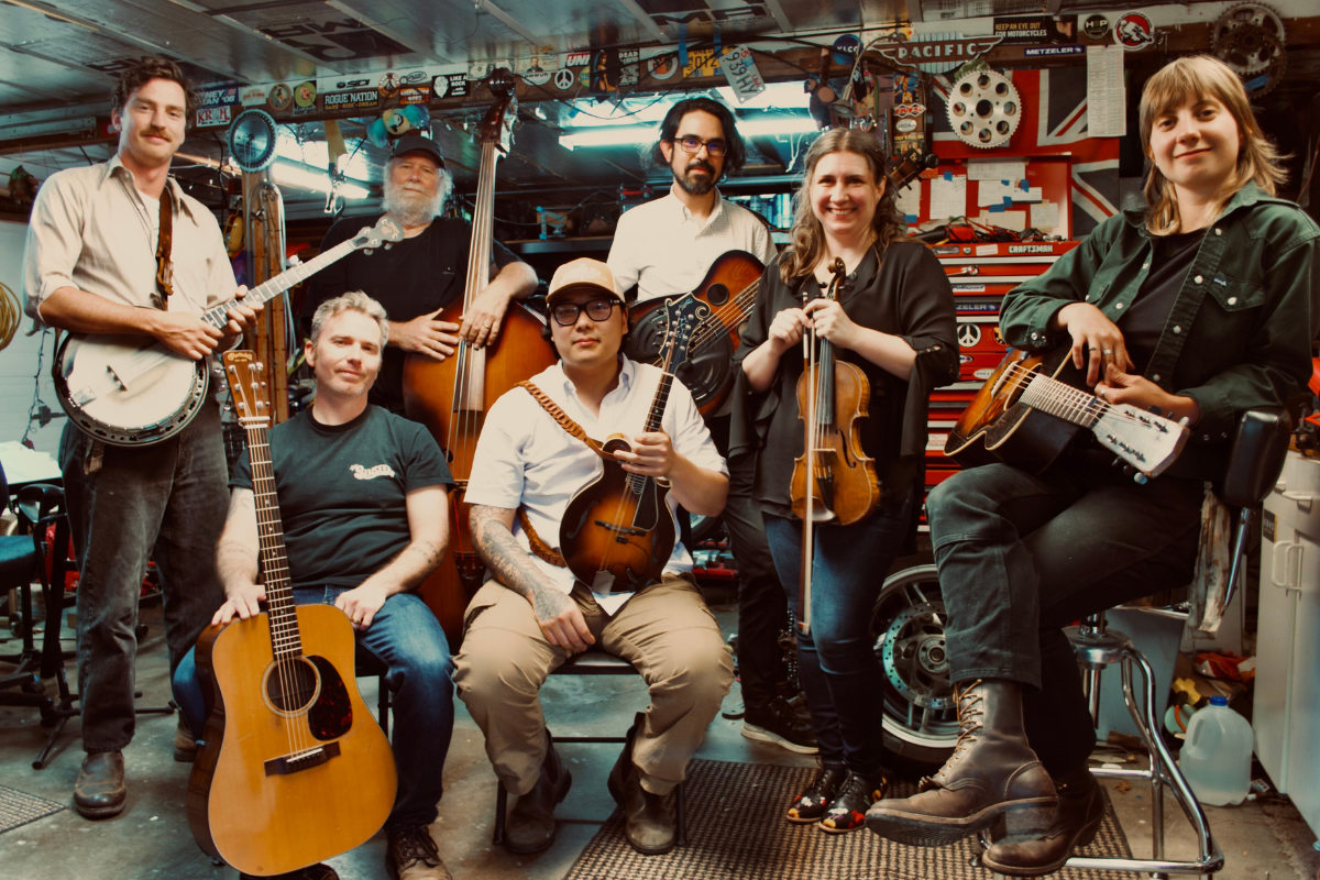 Sunday Night Bluegrass featuring Moon Mountain String Band | Event Image